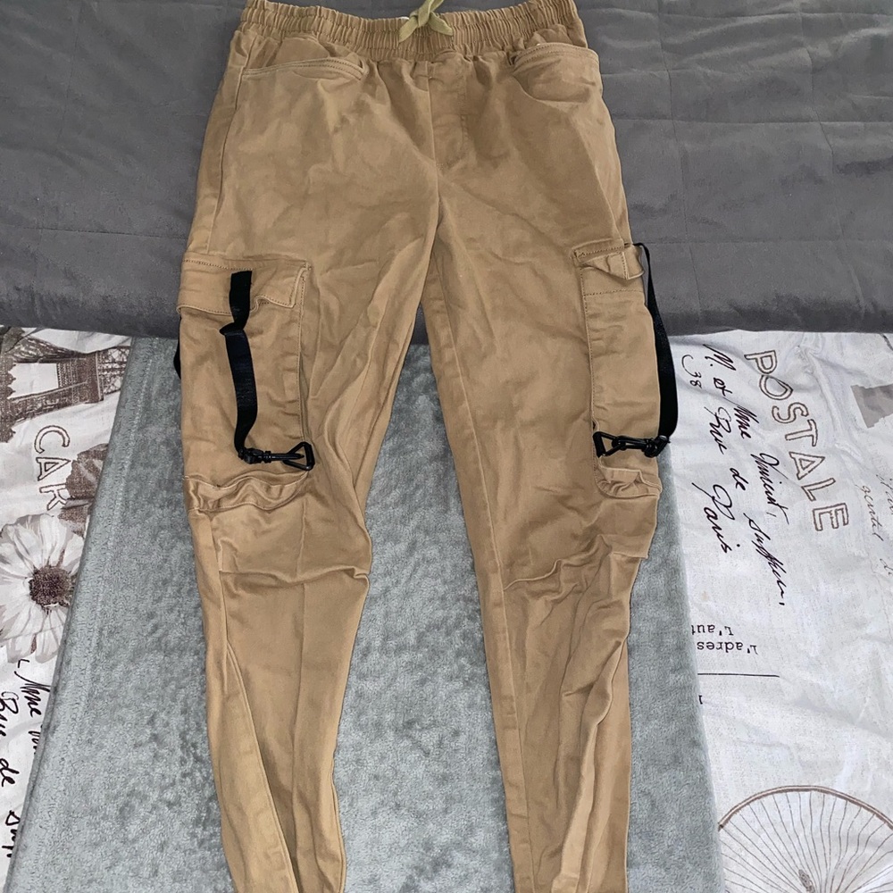 Fashion Nova Mens Cargo pants Size S